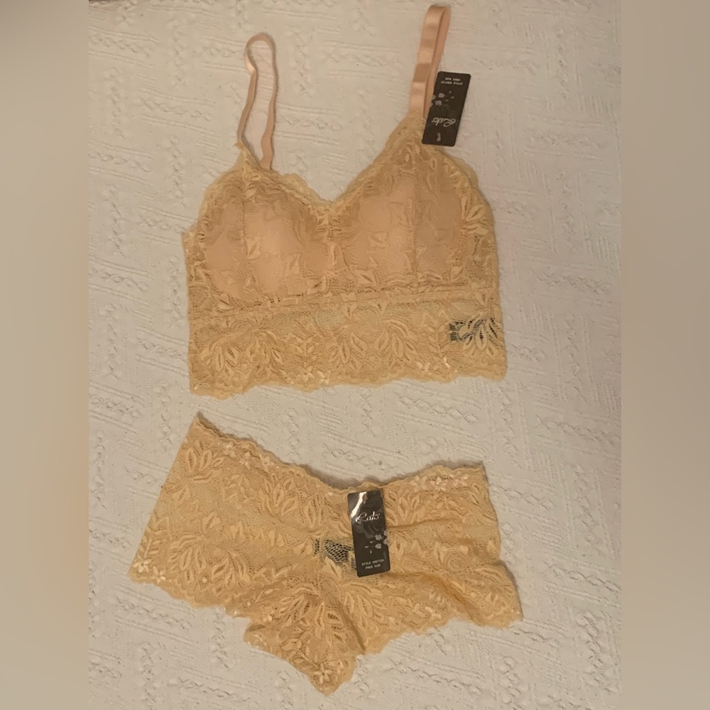 Women's 2-piece Panty-Bra Set